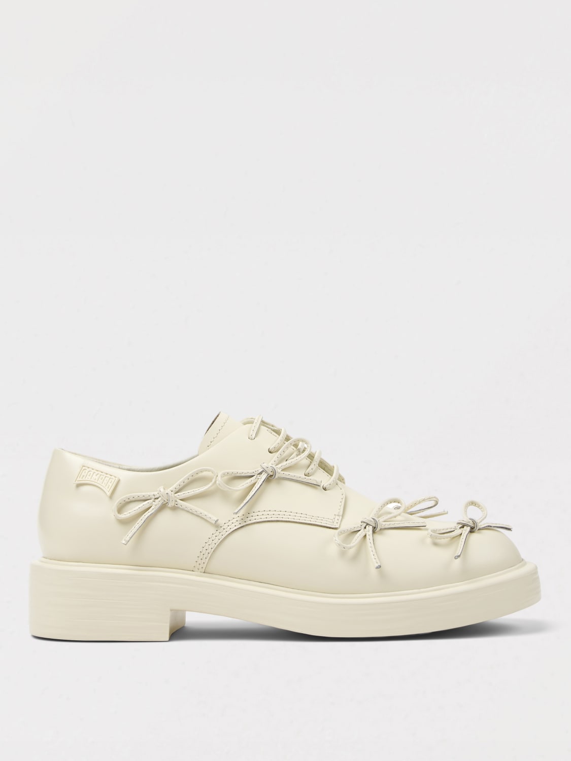 CAMPER STRINGATE: Derby Dean Camper in pelle con fiocchi applicati , Bianco - Img 1