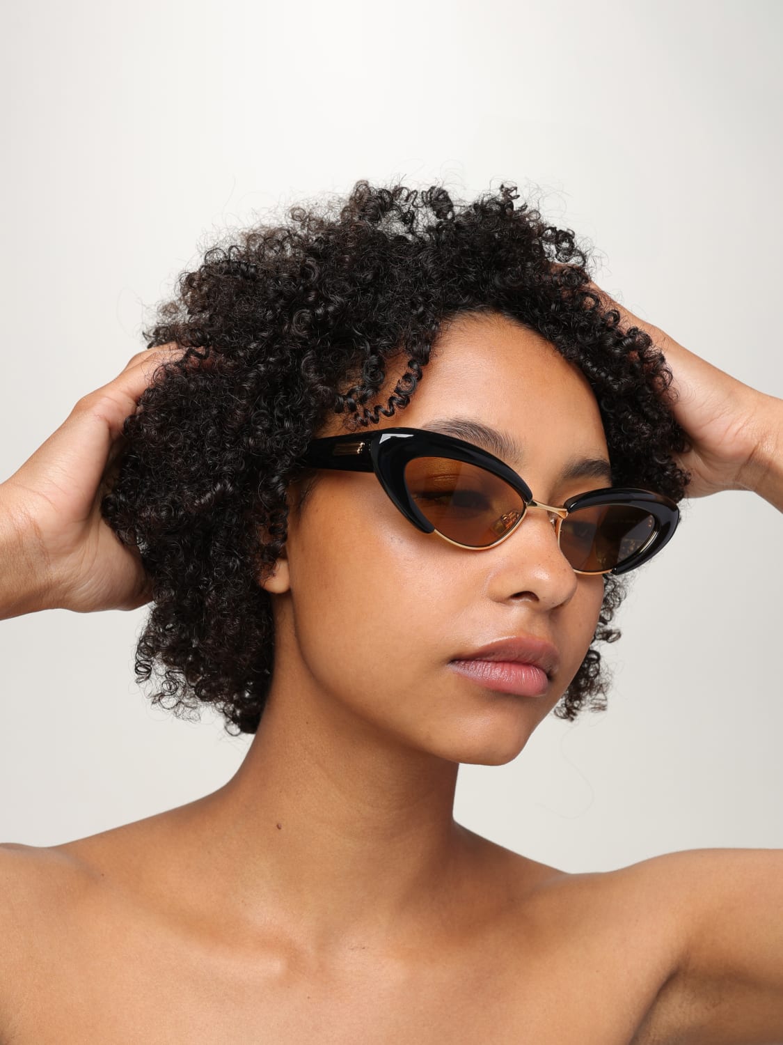 BOTTEGA VENETA LUNETTES DE SOLEIL: Lunettes de soleil femme Bottega Veneta, Noir - Img 2