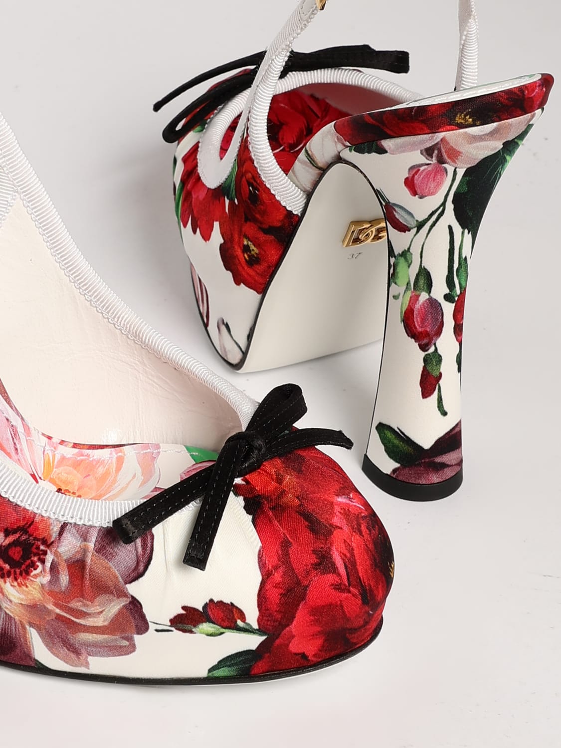 シューズ・サンダルその他 DOLCE & GABBANA Woman Pumps White CG0927AD645 HA5PD DOLCE & GABBANA: Shoes woman - White | Dolce & Gabbana pumps