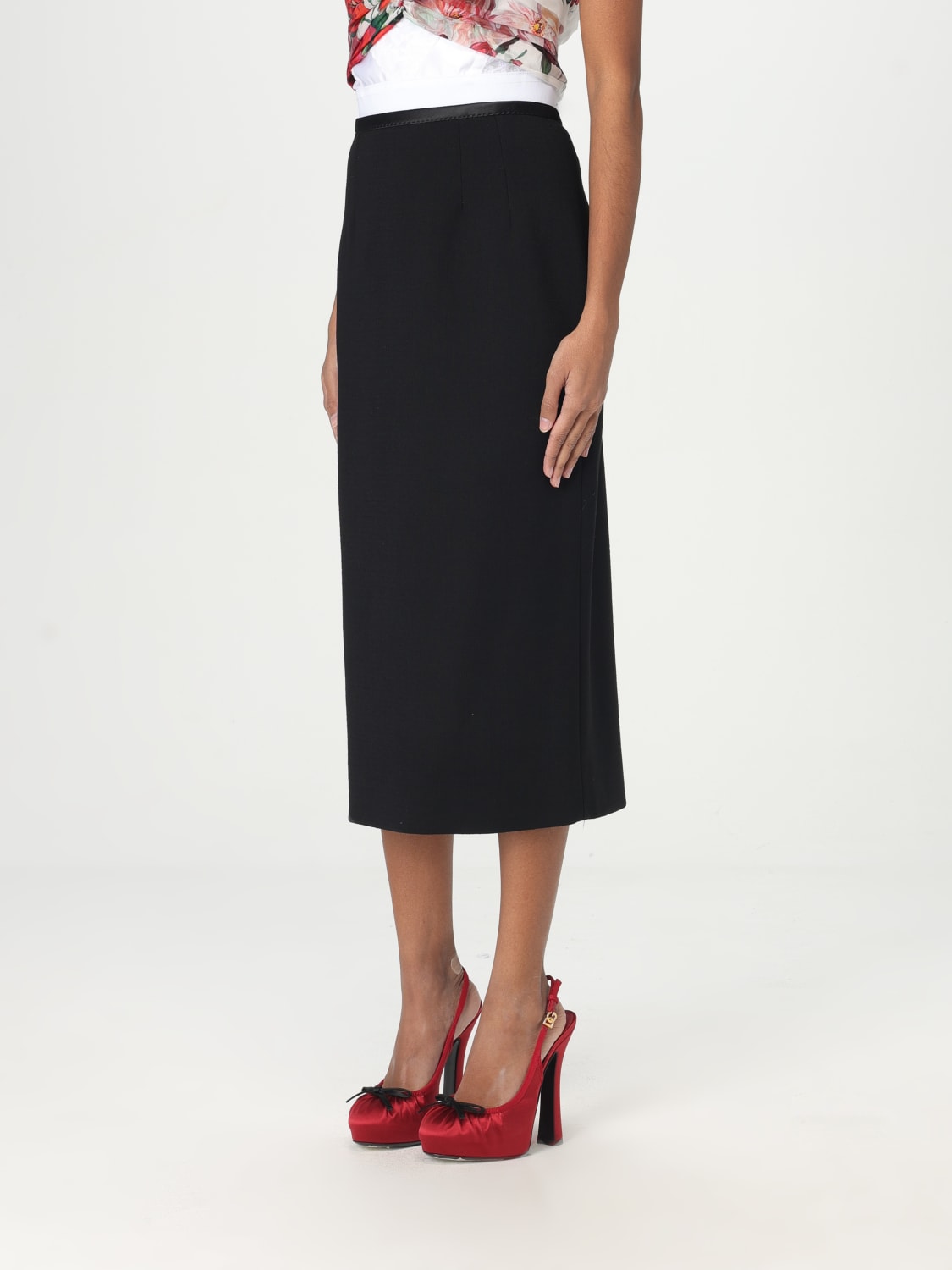 スカート DOLCE  GABBANA Women Skirts F4BBPT BLACK Lace midi skirt in Black for Women | Dolce&Gabbana® US