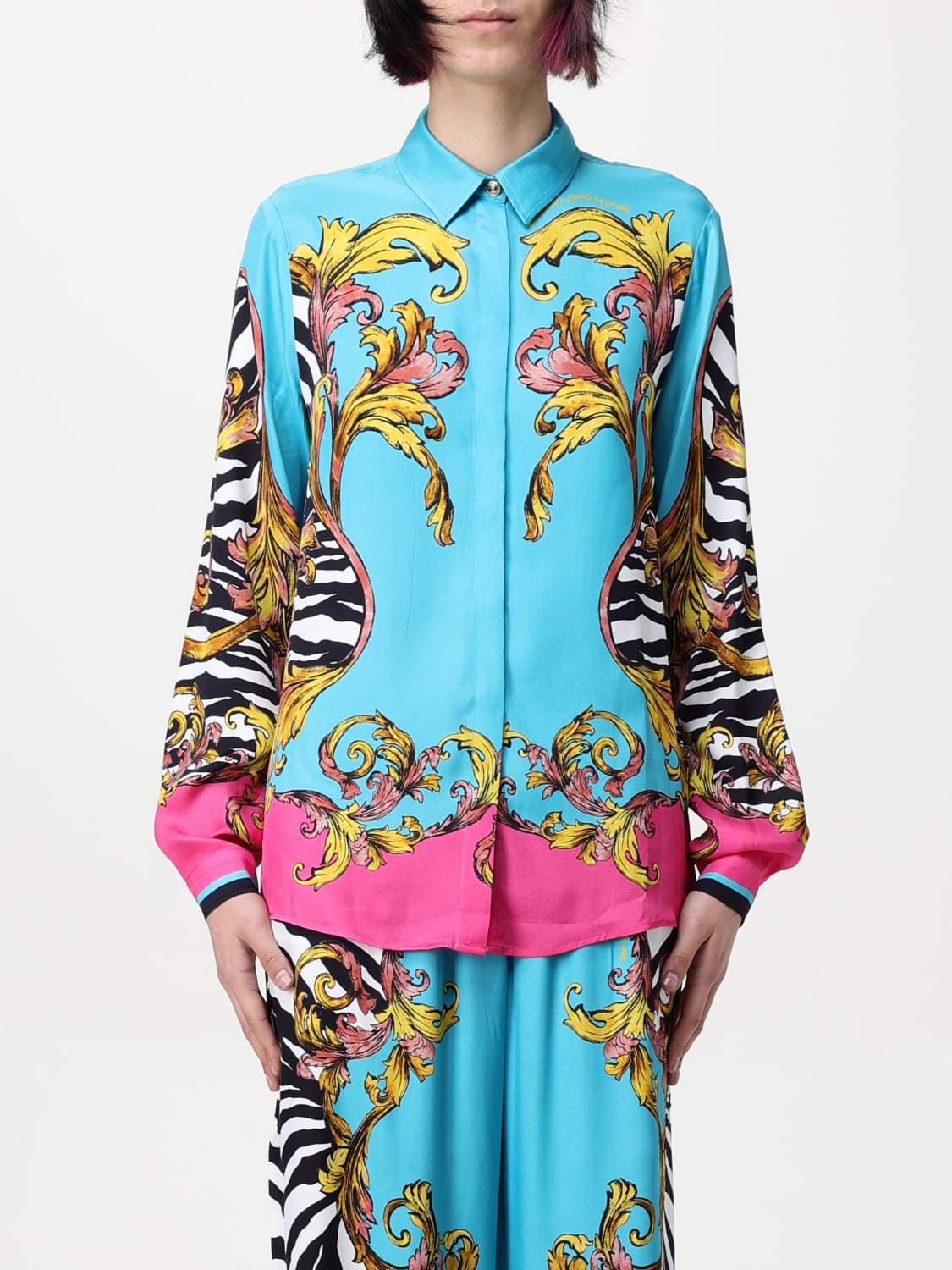 イッセイ様　超美品　VERSACE JEANS COUTURE love柄シャツ VERSACE JEANS COUTURE ヴェルサーチ 柄シャツ 46サイズ - メルカリ