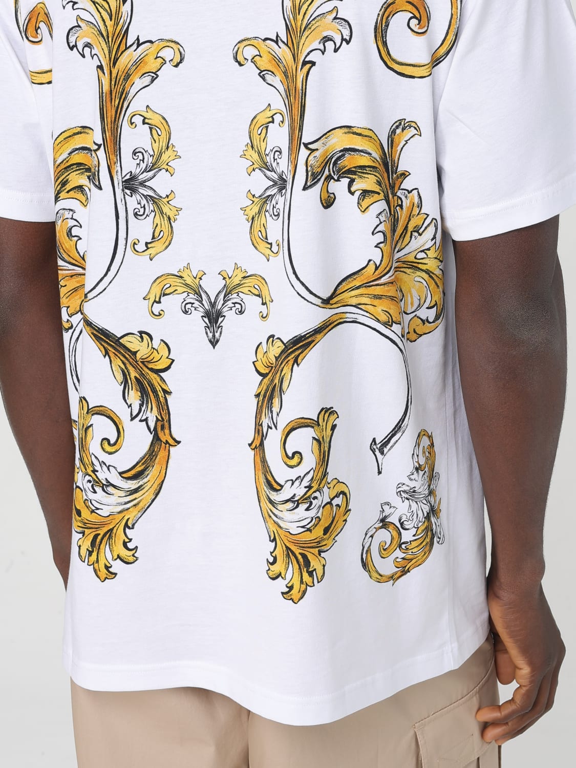 Tシャツ・カットソー VERSACE Men T Shirts 78GAH6RB JS462 G03 WHITE VERSACE JEANS COUTURE: T-shirt men - White | Versace Jeans