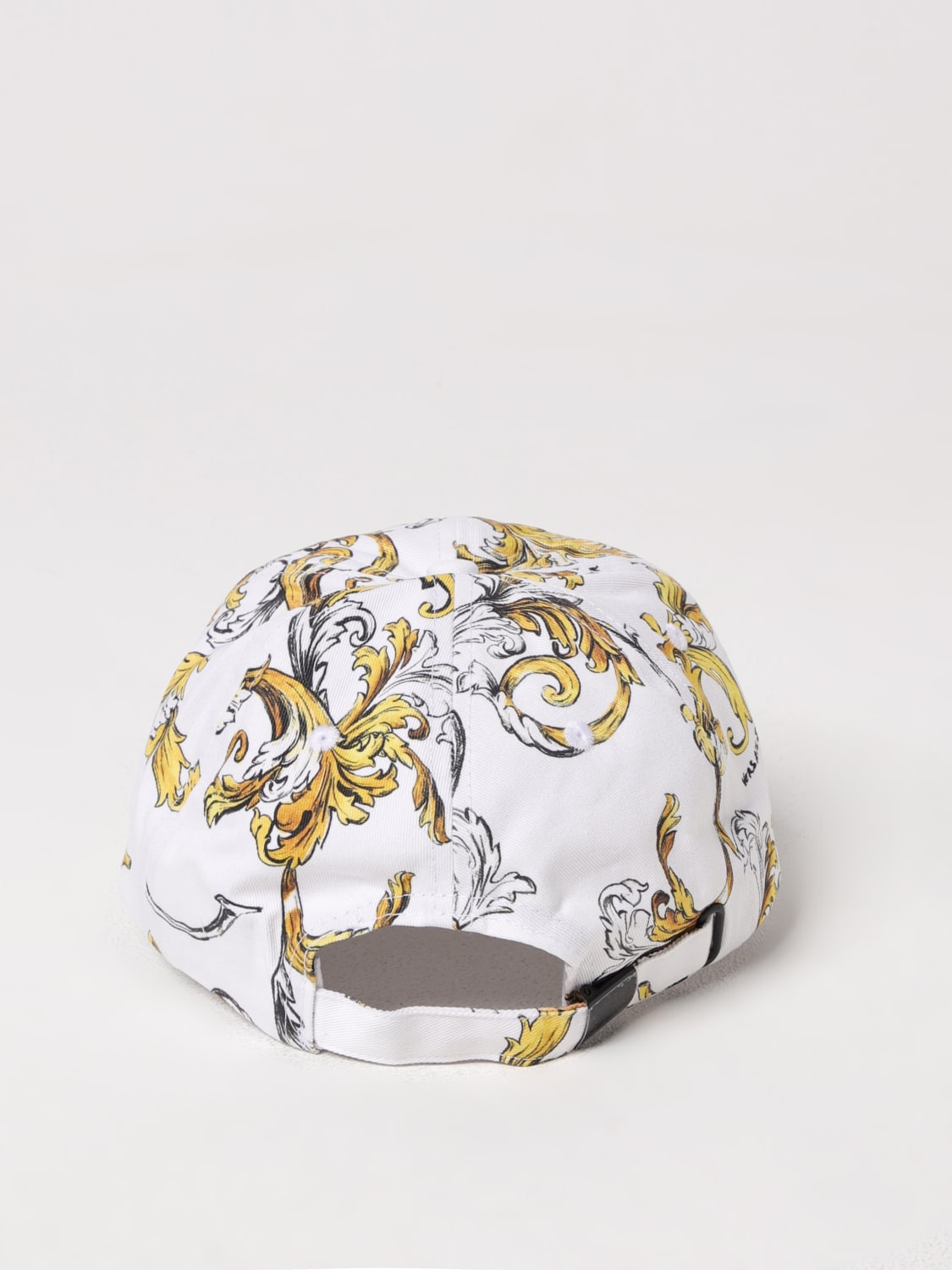 ハット VERSACE JEANS COUTURE Woman Hat Black 78HAZK10ZG364 G89 Baseball sapka Versace Jeans Couture | szín fekete | Gomez.hu