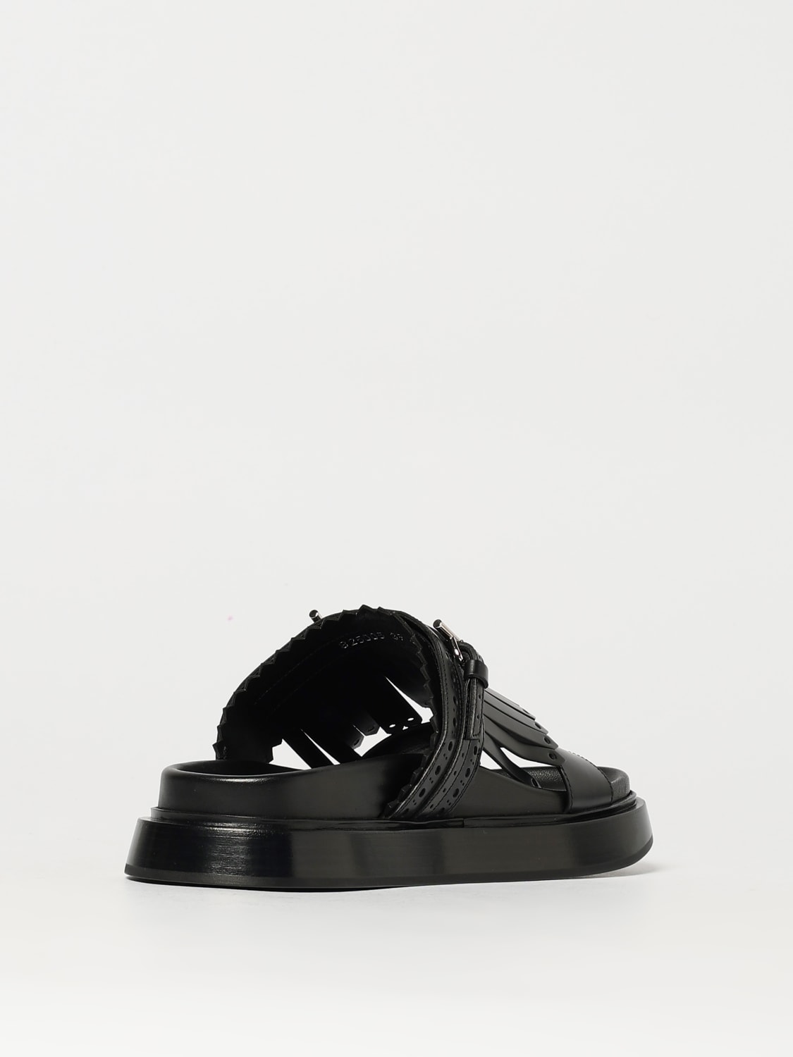 MCQUEEN：フラットサンダル レディース - ブラック | GIGLIO.COM