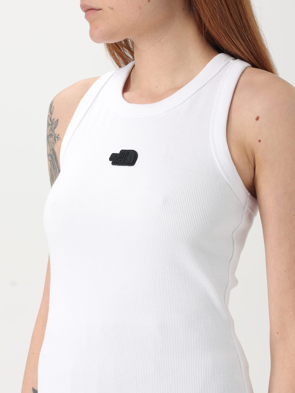 THE NORTH FACE トップス: Tシャツ レディース The North Face, ホワイト - Img 3