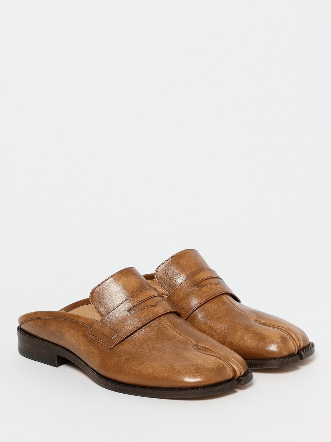 靴 Maison Margiela LACE UP SLIDE SANDALS MAISON MARGIELA Lace-up PU slides | THE OUTNET