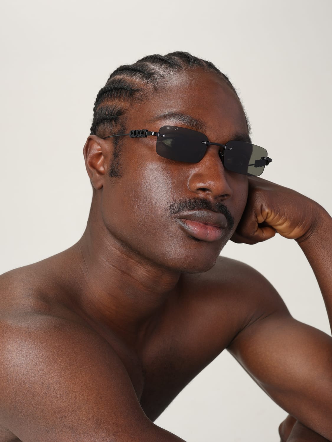 GUCCI SUNGLASSES: Sunglasses frames men Gucci, Black - Img 2