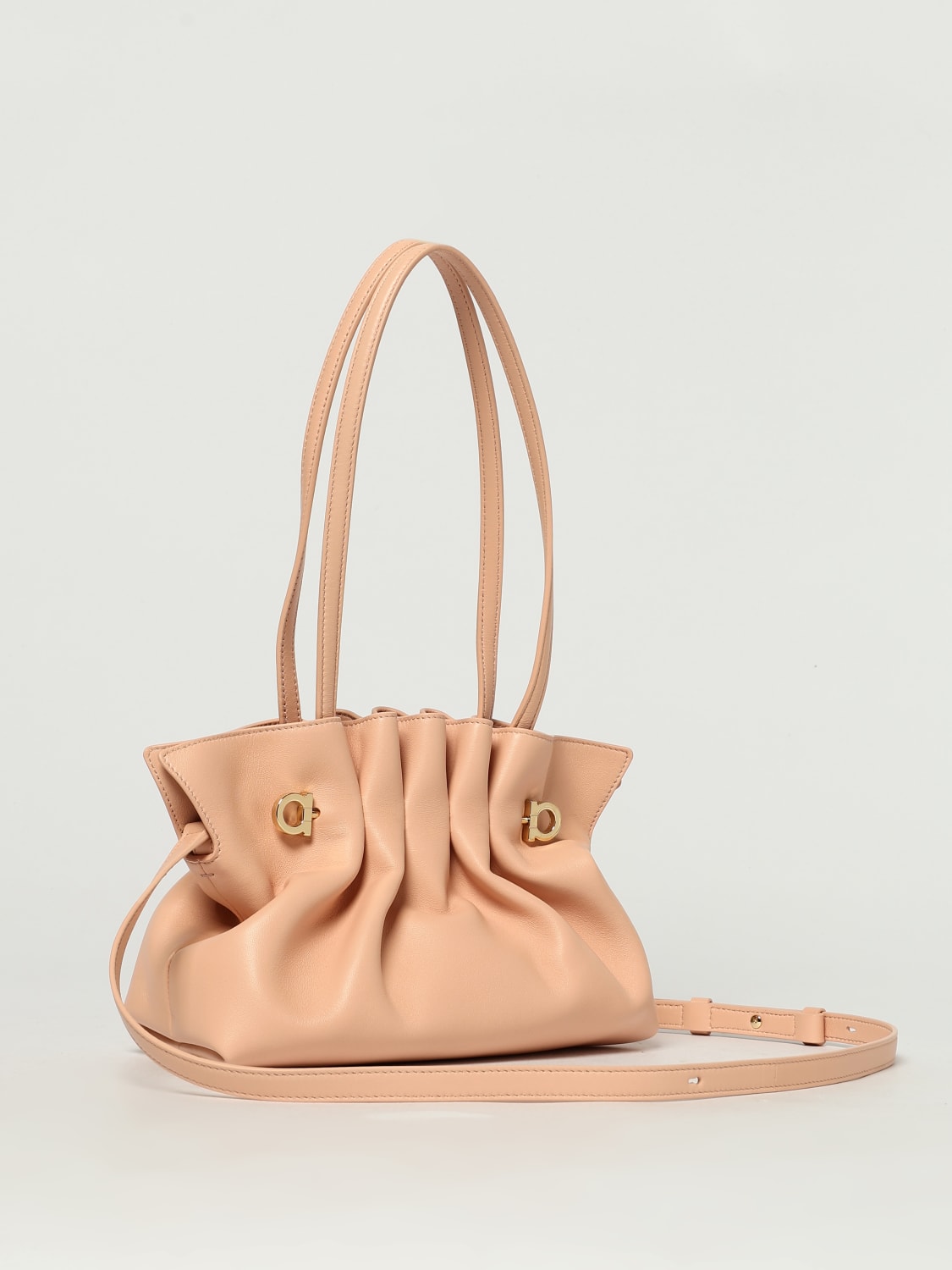 ショルダーバッグ・ポシェット FERRAGAMO Woman Shoulder bag Peach 219959 783295 002 FERRAGAMO: Shoulder bag woman - Peach | Ferragamo shoulder