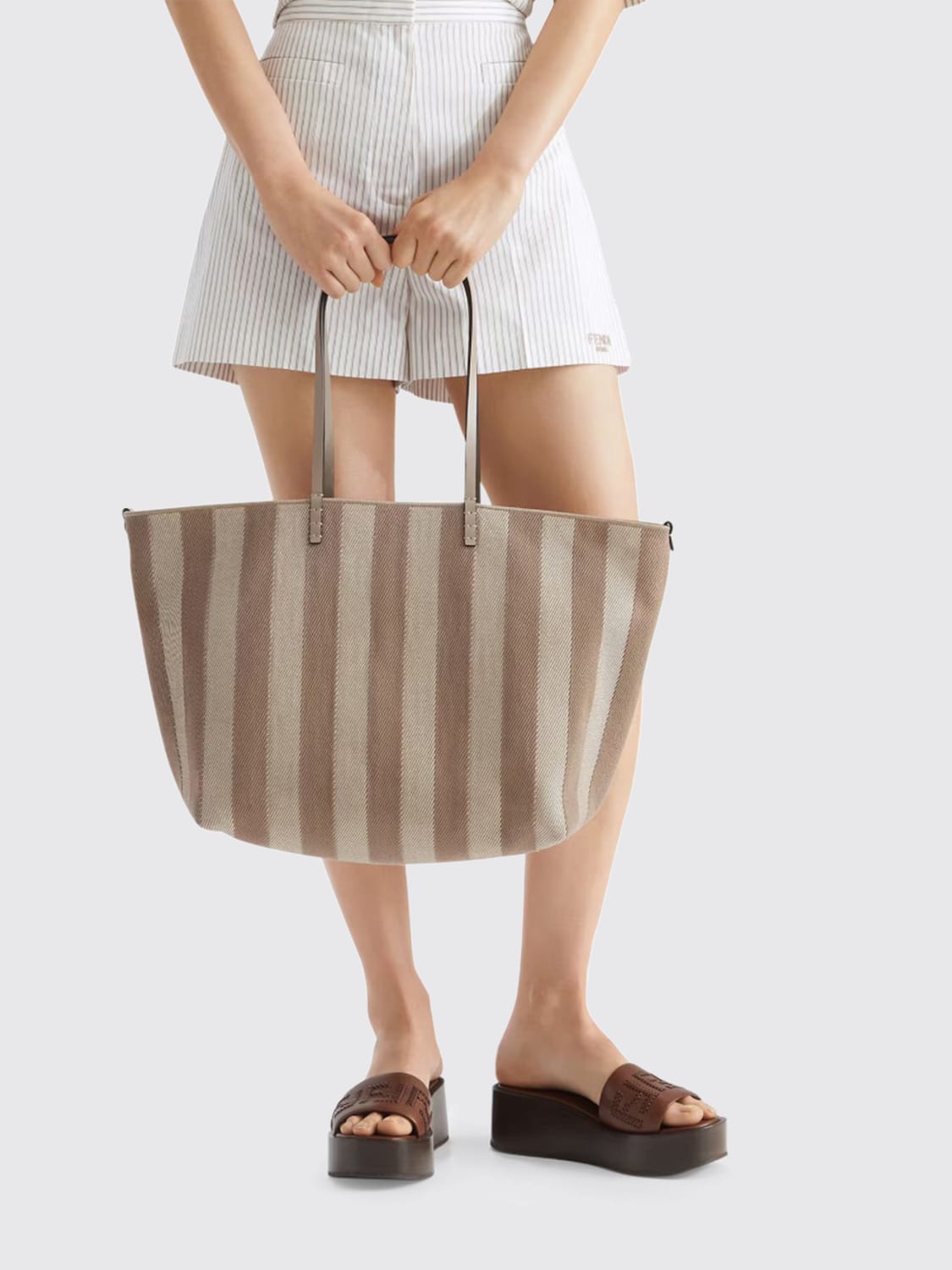 トートバッグ FENDI Woman Tote bags Beige 8BH425AUPJ F1SNP FENDI: Shoulder bag woman - Beige | Fendi tote bags