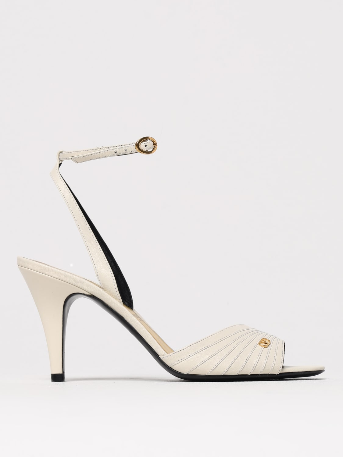 【関税込み】Valentino Garavani フラットサンダル Valentino Garavani ロックスタッズ サンダル 通販 - FARFETCH