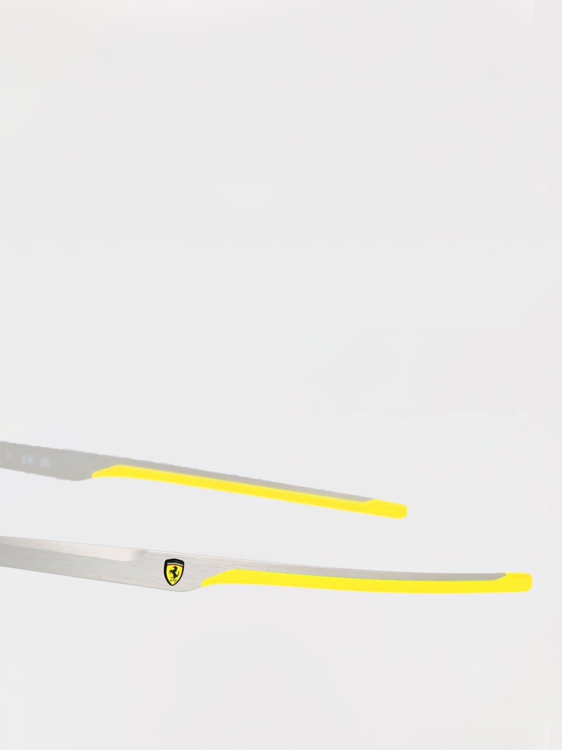 FERRARI СОЛНЦЕЗАЩИТНЫЕ ОЧКИ: Солнцезащитные очки Мужское Ferrari, Серебро - Img 4