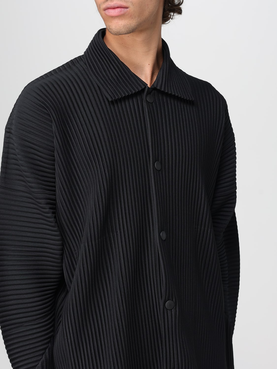 HOMME PLISSE' ISSEY MIYAKE: men's shirt - Black | Homme Plisse