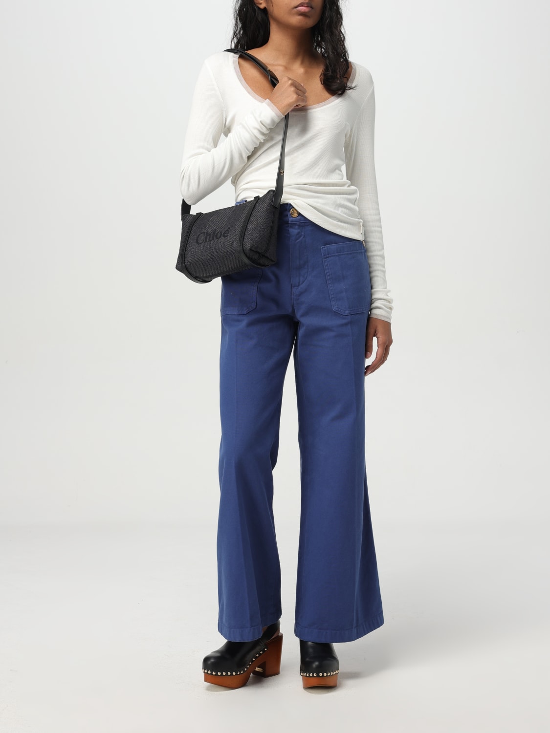 パンツ CHLOE Woman Pants Blue CH25SPA76365 401 CHLOÉ: Pants woman - Blue | Chloé pants CH25SPA21365 online