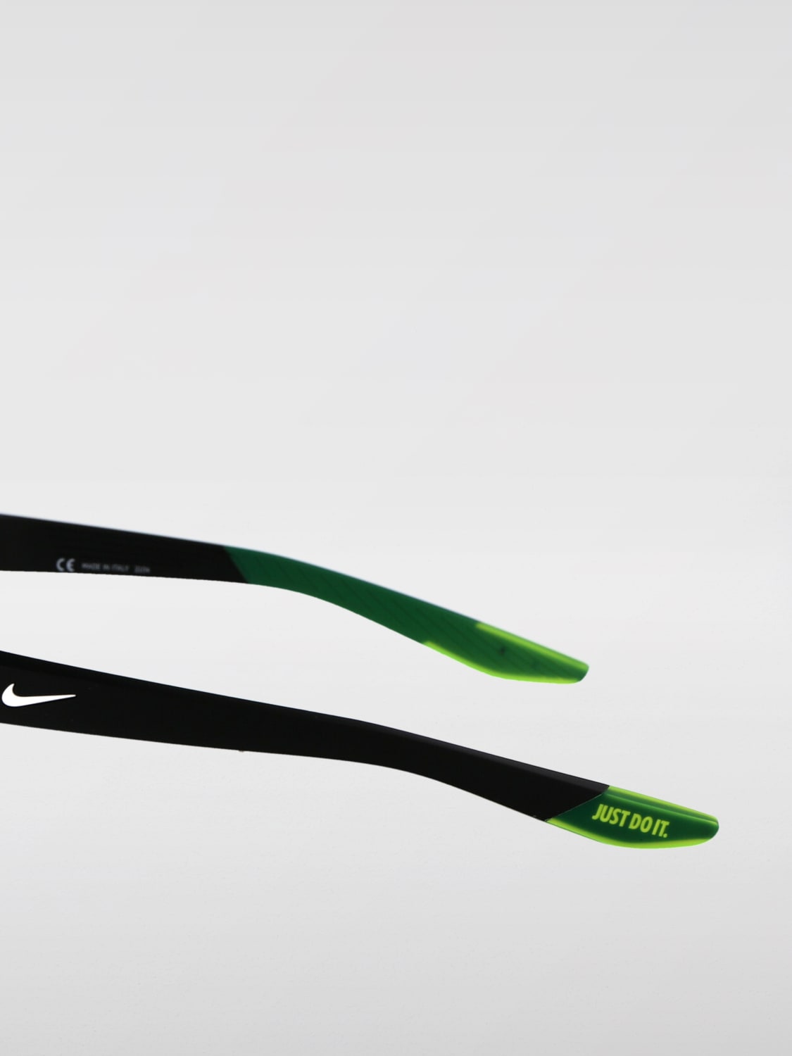 NIKE SUNGLASSES: Sunglasses woman Nike, Black - Img 4