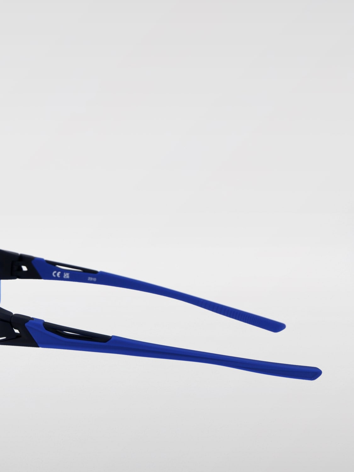 NIKE: Sunglasses woman - Blue | Nike sunglasses FV2391