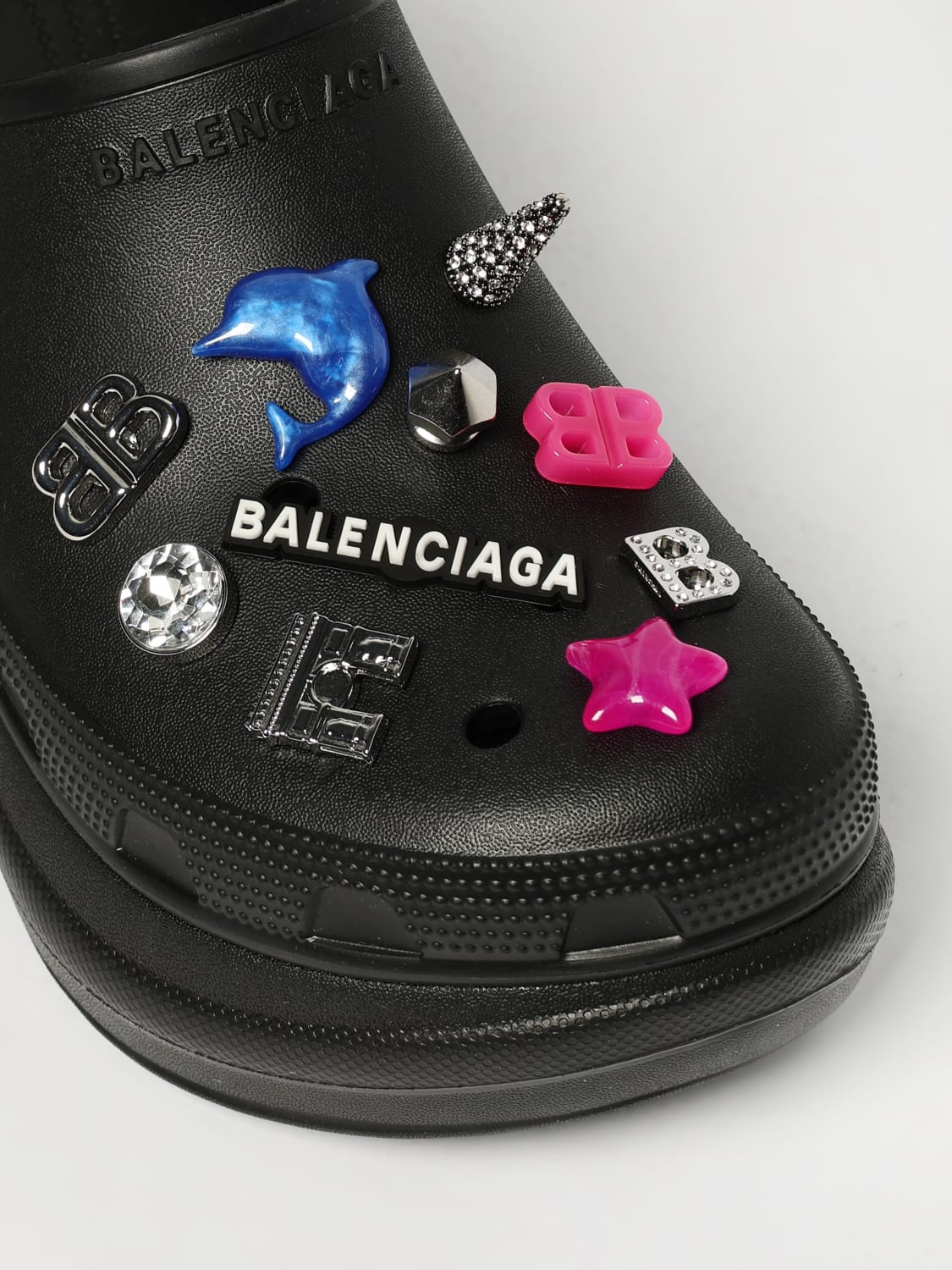 ローファー・オックスフォード BALENCIAGA Woman Loafers Black 720762W0FOW 1000 BALENCIAGA Tractor leather loafers | NET-A-PORTER