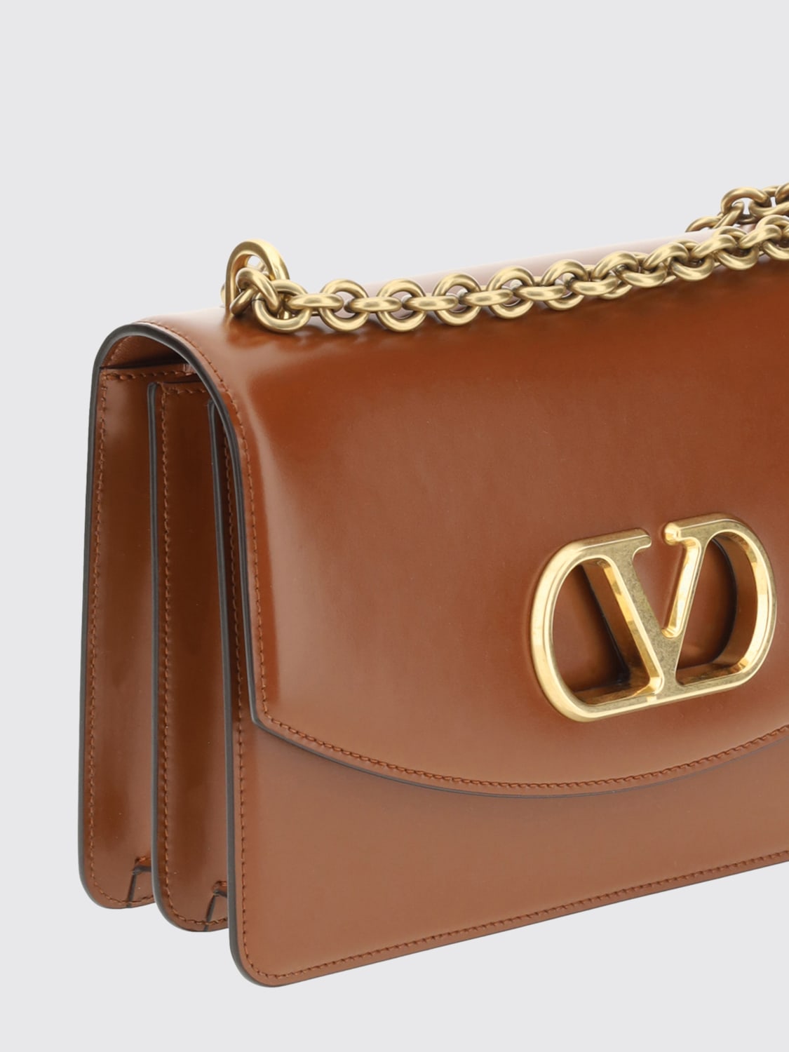 ショルダーバッグ・ポシェット VALENTINO Woman Shoulder bag Brown 6W0B0R16GCB WUC VALENTINO GARAVANI: Shoulder bag woman - Brown | Valentino
