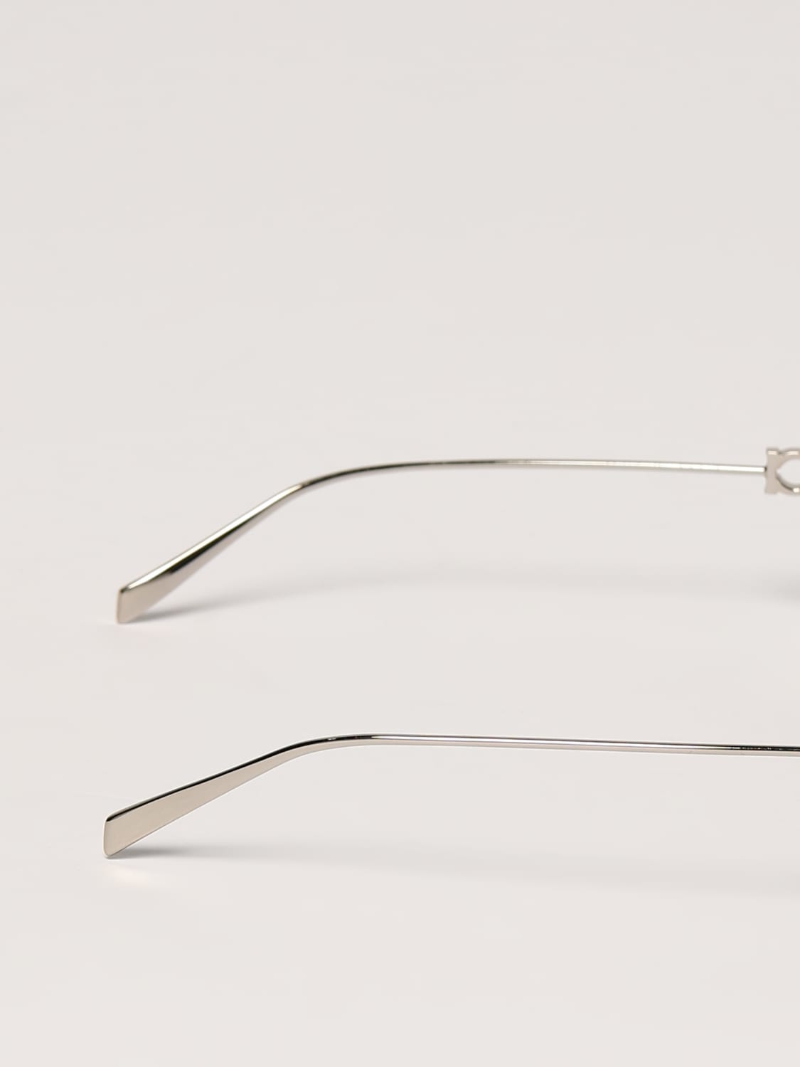 サングラス GUCCI Woman Sunglasses Silver GG1804S 004 GUCCI: Sunglasses woman - Silver | Gucci sunglasses GG1804S