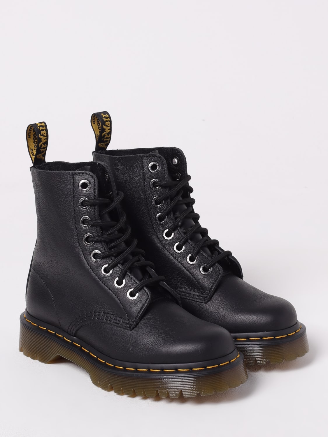 DR. MARTENS: Shoes woman - Black | Dr. Martens boots 26206 online