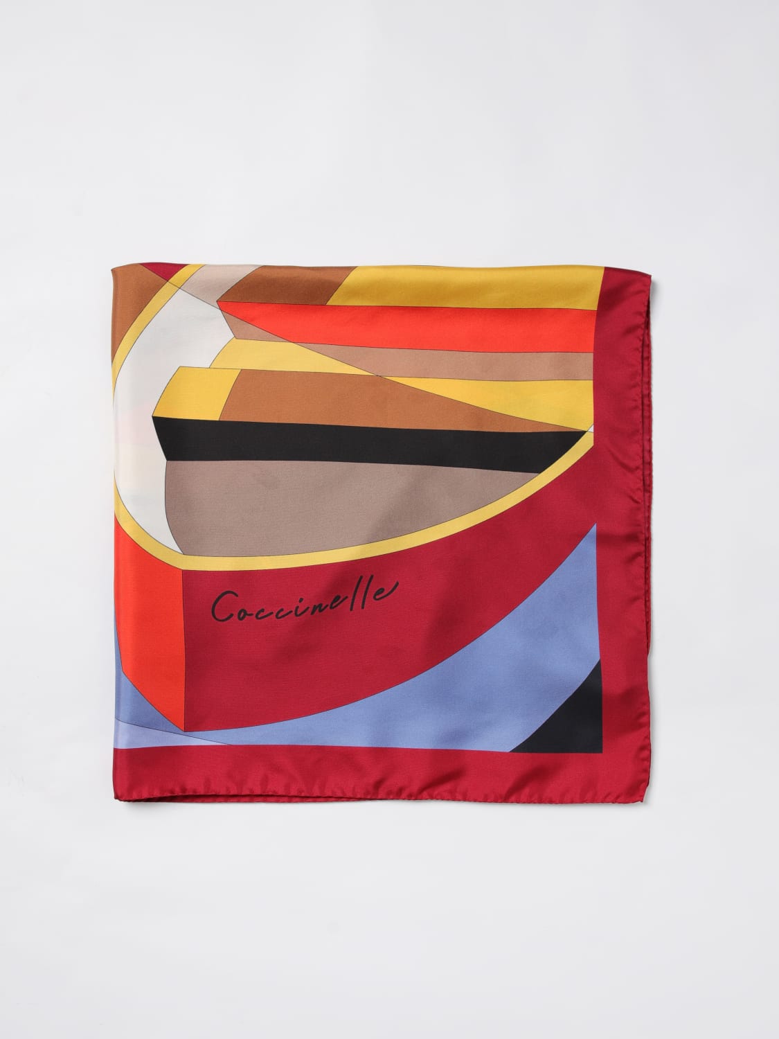 スカーフ COCCINELLE Woman Neck scarf Red E7SJX380101 M01 Coccinelle C-Me Tex | Coccinelle®