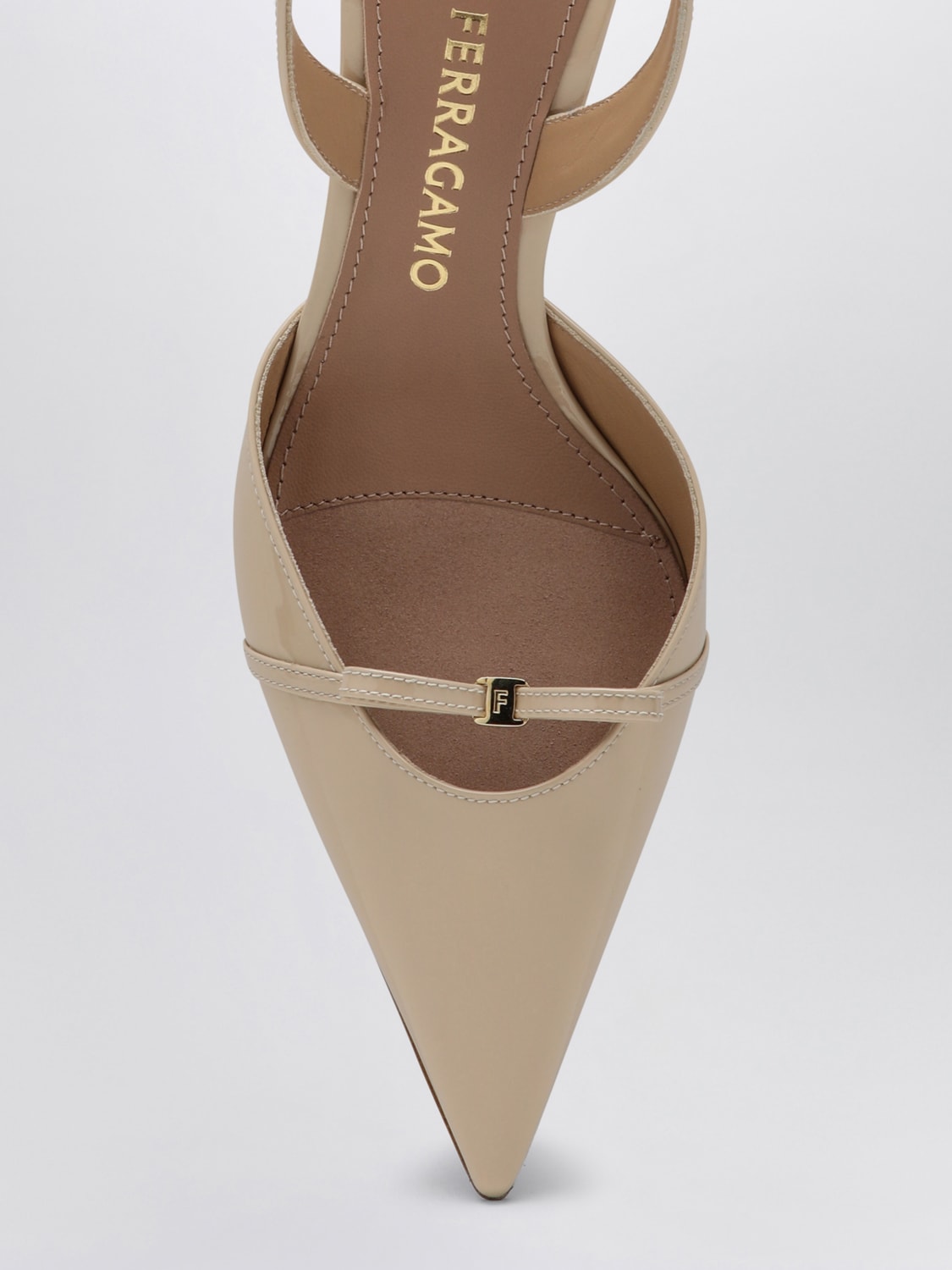 シューズ・サンダルその他 FERRAGAMO Woman Pumps Nude 07811061C NN FERRAGAMO: Pumps woman - Nude | Ferragamo pumps 0781106