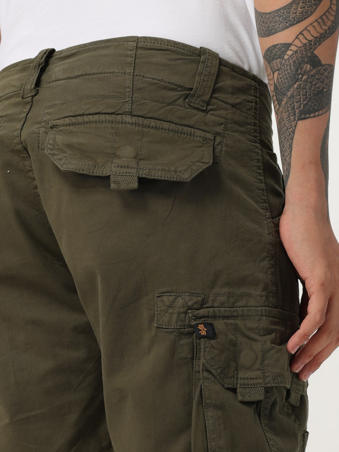 ALPHA INDUSTRIES SHORTS: Short men Alpha Industries, Green - Img 3