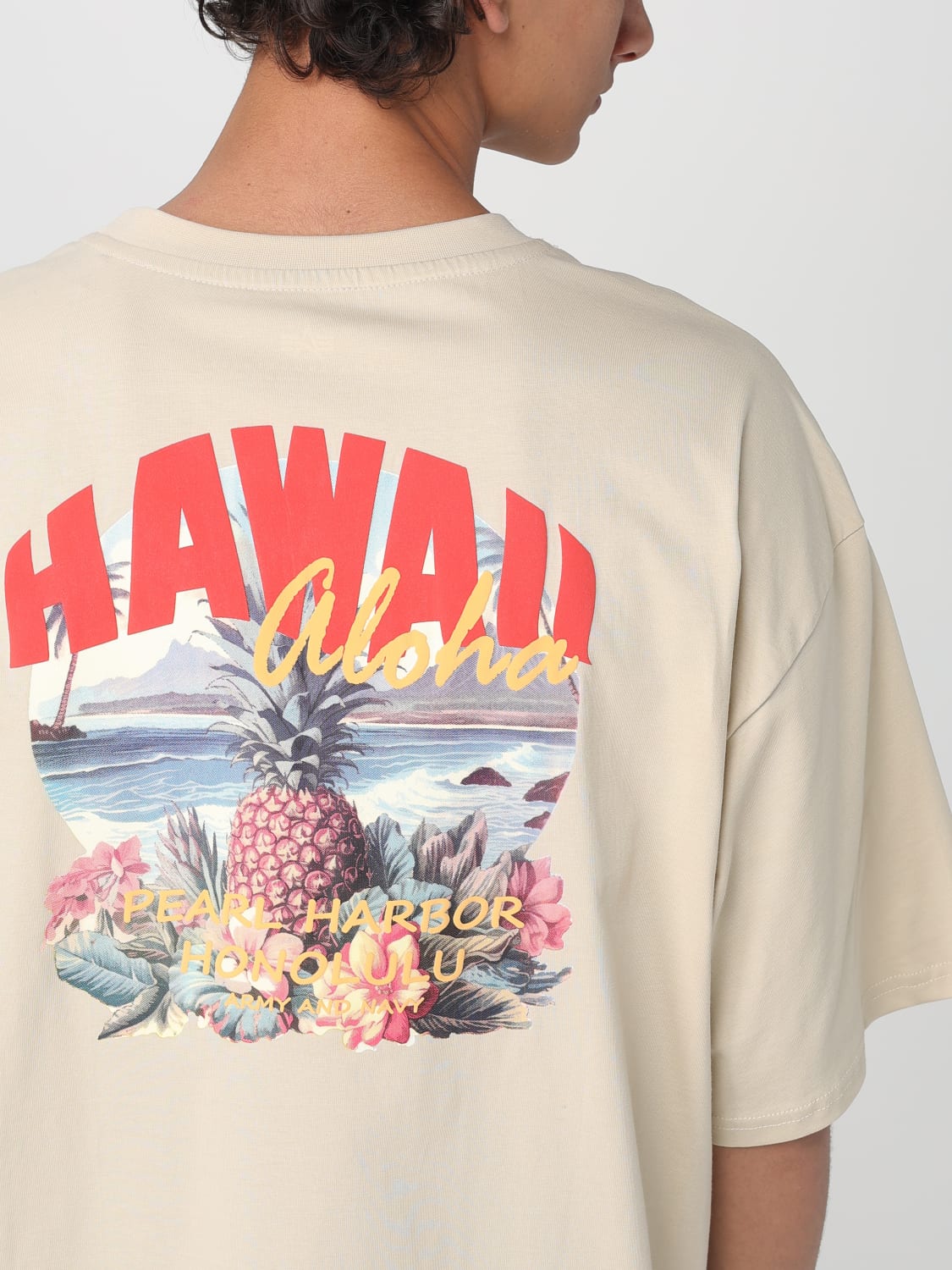 Tシャツ・カットソー ALPHA INDUSTRIES Men T-shirt Beige 156535 300 ALPHA INDUSTRIES: T-shirt men - Beige | Alpha Industries t