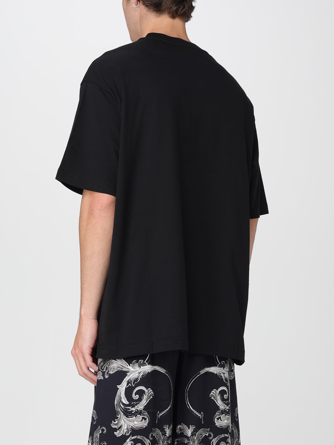 Tシャツ・カットソー VERSACE JEANS COUTURE Men T-shirt Black 78GAH6L1J0001 899 VERSACE JEANS COUTURE: T-shirt men - Black | Versace Jeans