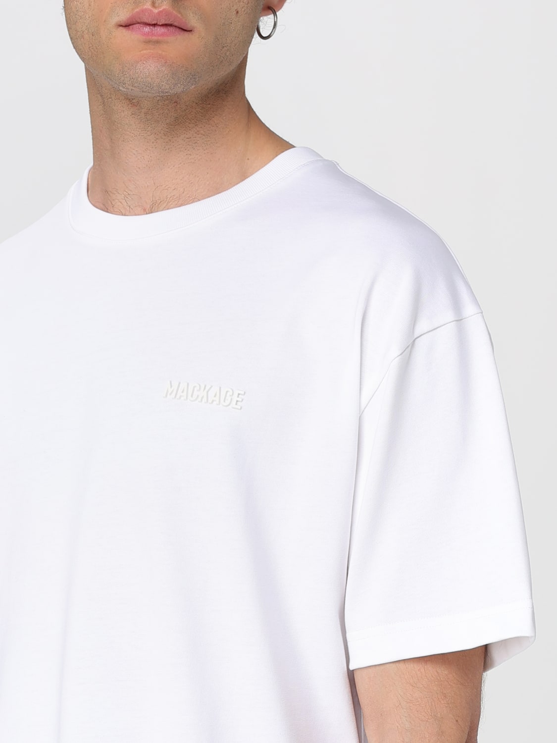 【関税込み】MACKAGE ホワイト Tee-R Tシャツ Mackage Tee-R Tシャツ | ホワイト | FARFETCH JP