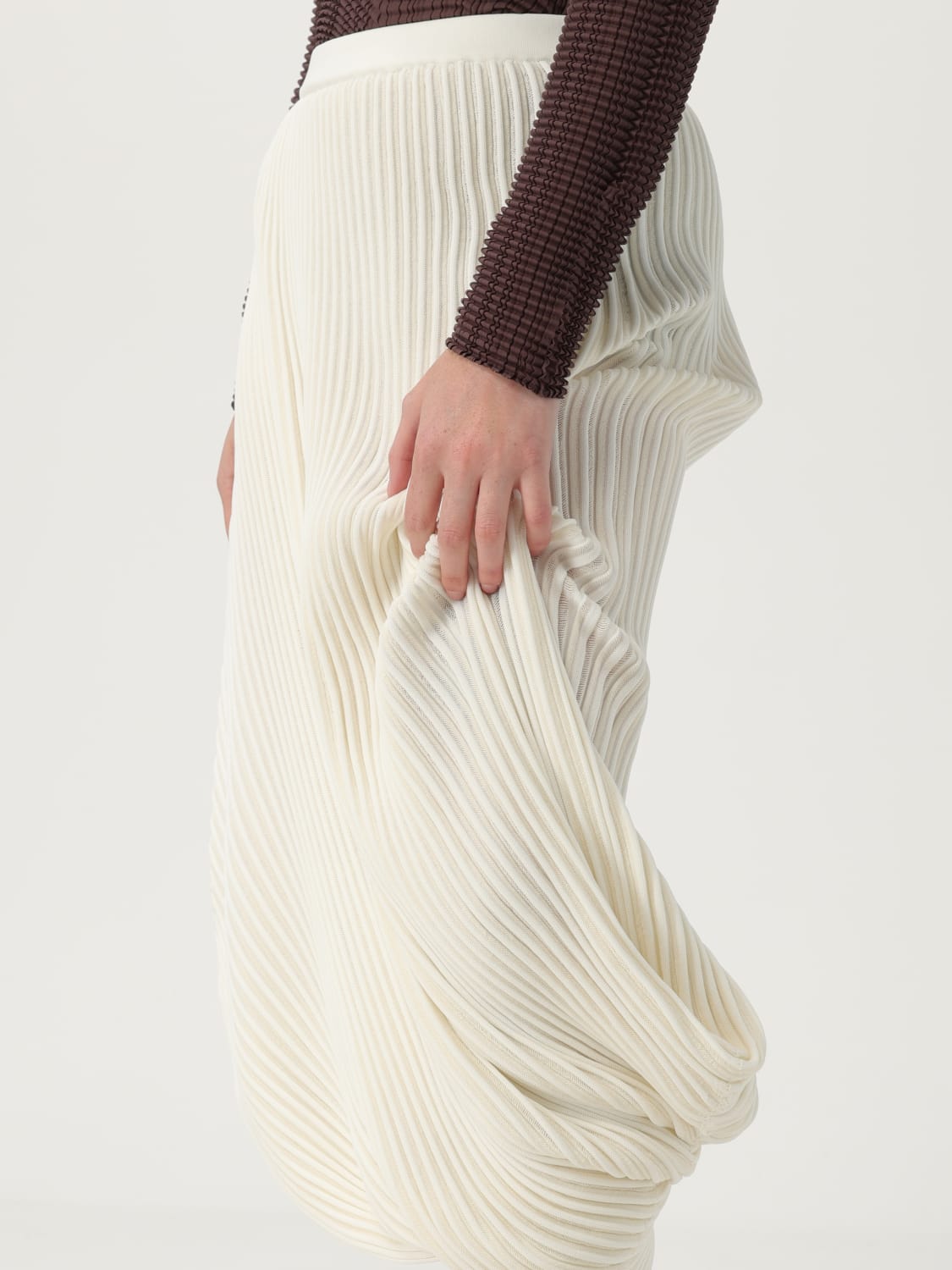 スカート ISSEY MIYAKE Woman Skirt White IM56KG821 06 ISSEY MIYAKE: Skirt woman - White | Issey Miyake skirt