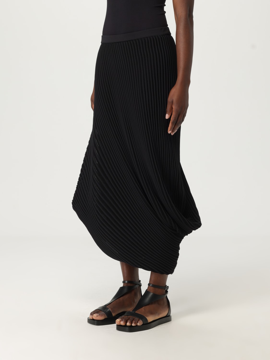 スカート ISSEY MIYAKE Woman Skirt Black IM56KG821 15 ISSEY MIYAKE: Skirt woman - Black | Issey Miyake skirt