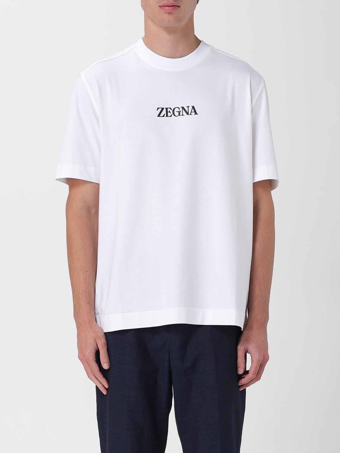 Tシャツ・カットソー ERMENEGILDO ZEGNA Men T Shirts RE7364 A777 N01 WHITE ZEGNA WHITE #USETHEEXISTING™ COTTON T-SHIRT | REVERSIBLE