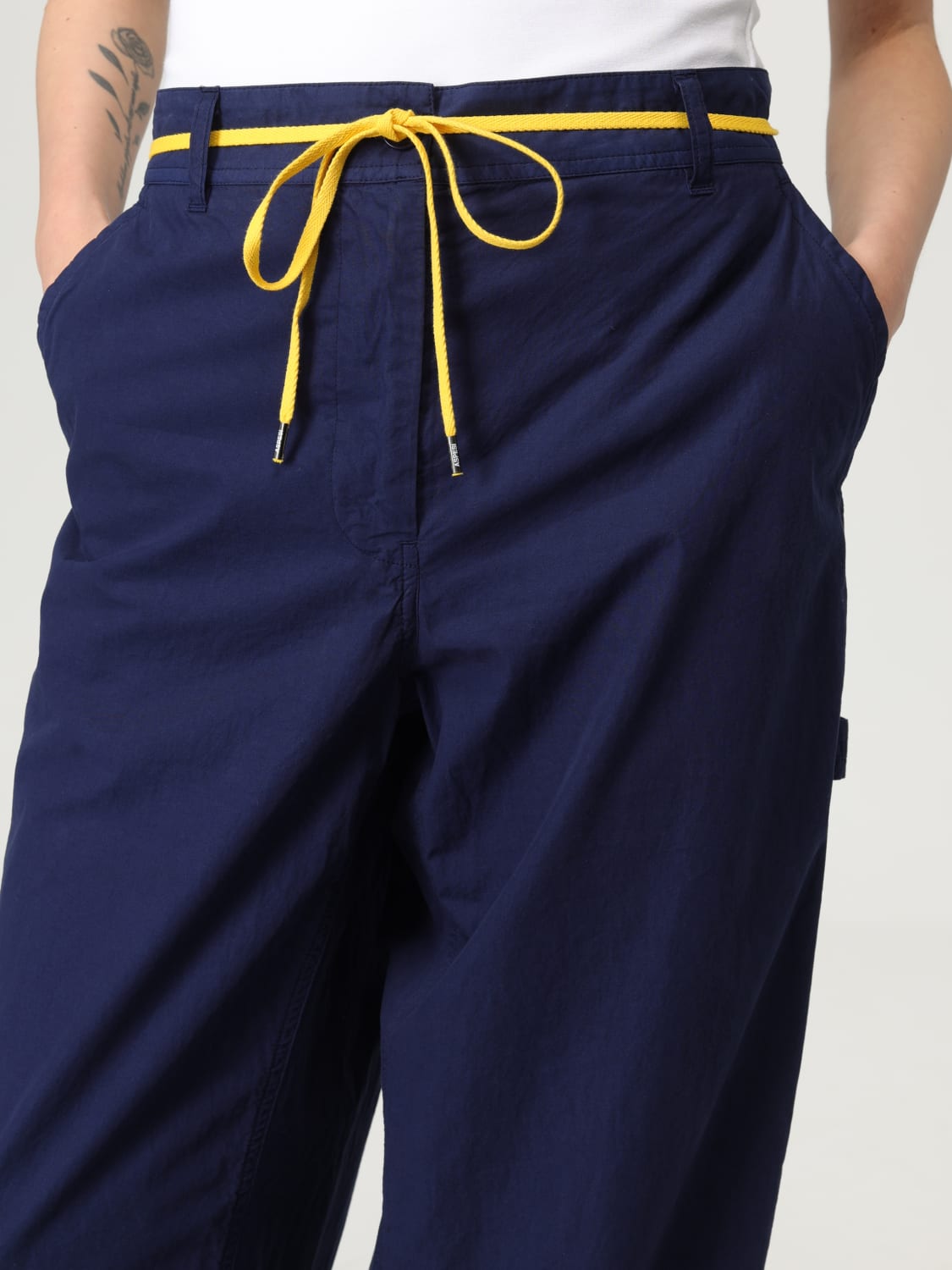 パンツ ASPESI Woman Pants Blue 0184G329 85096 ASPESI: Pants woman - Blue | Aspesi pants 0184G329 online at