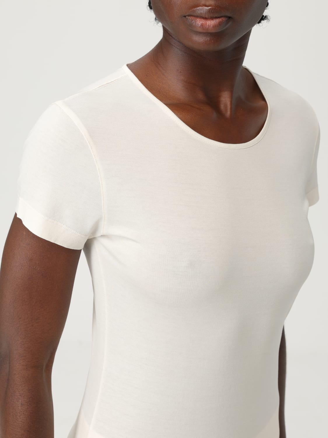 Tシャツ・カットソー LEMAIRE Woman T-Shirt Yellow Cream TO1352LJ1018 WH001 LEMAIRE: T-shirt woman - Yellow Cream | Lemaire t-shirt