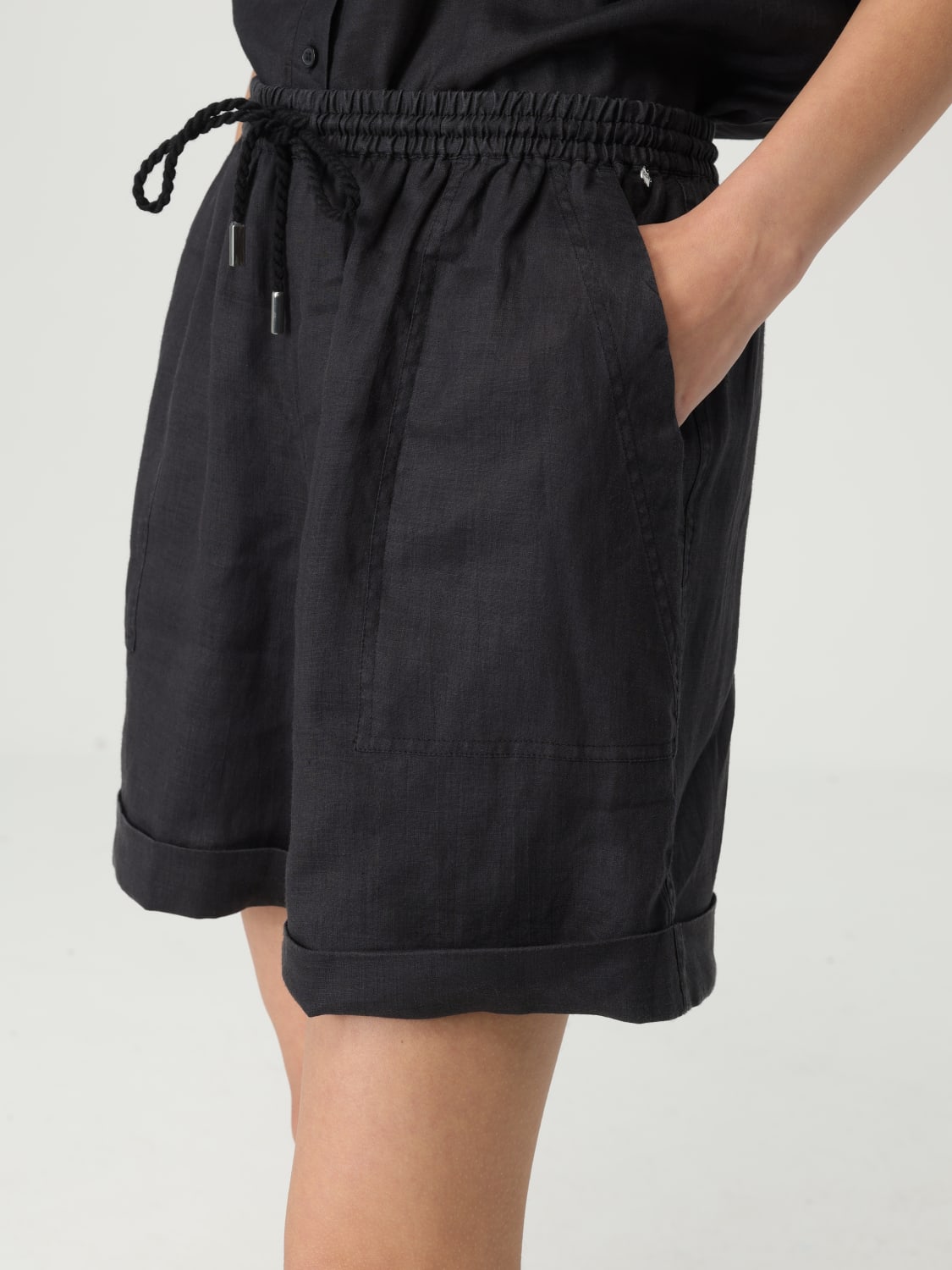 ショートパンツ BOSS Woman Short Black 50537924 001 BOSS: Short woman - Black | Boss short 50537924 online at