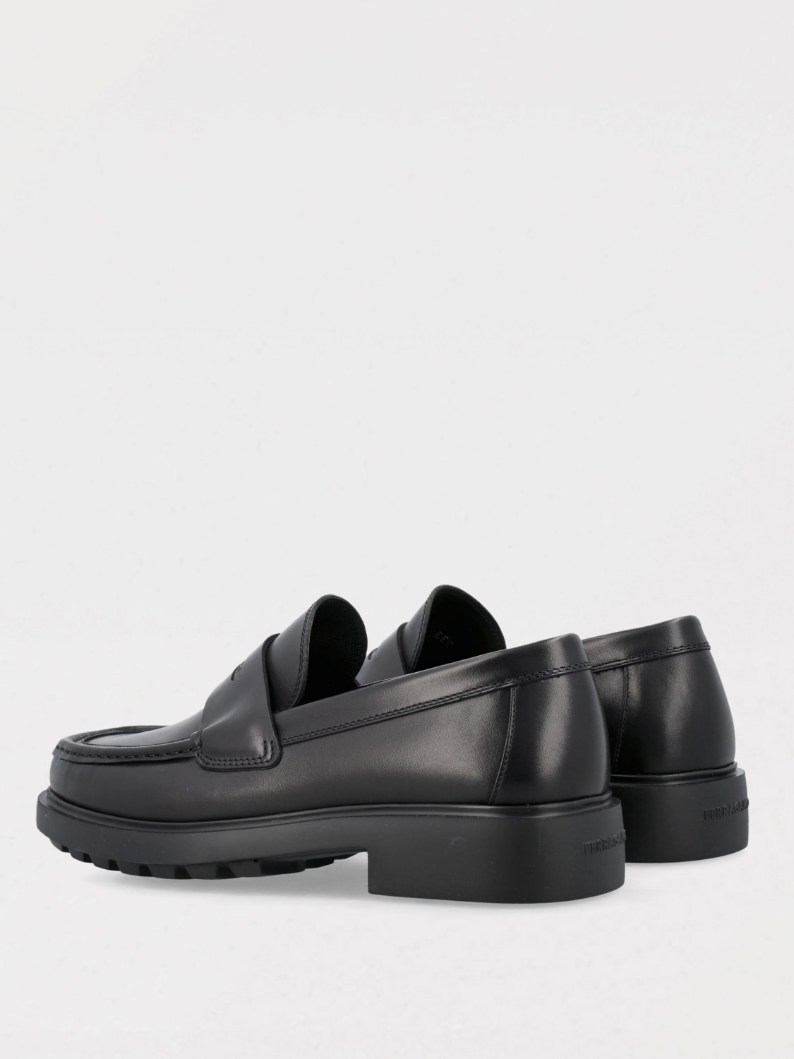 FERRAGAMO LOAFER: Flat shoes woman Ferragamo, Black - Img 3