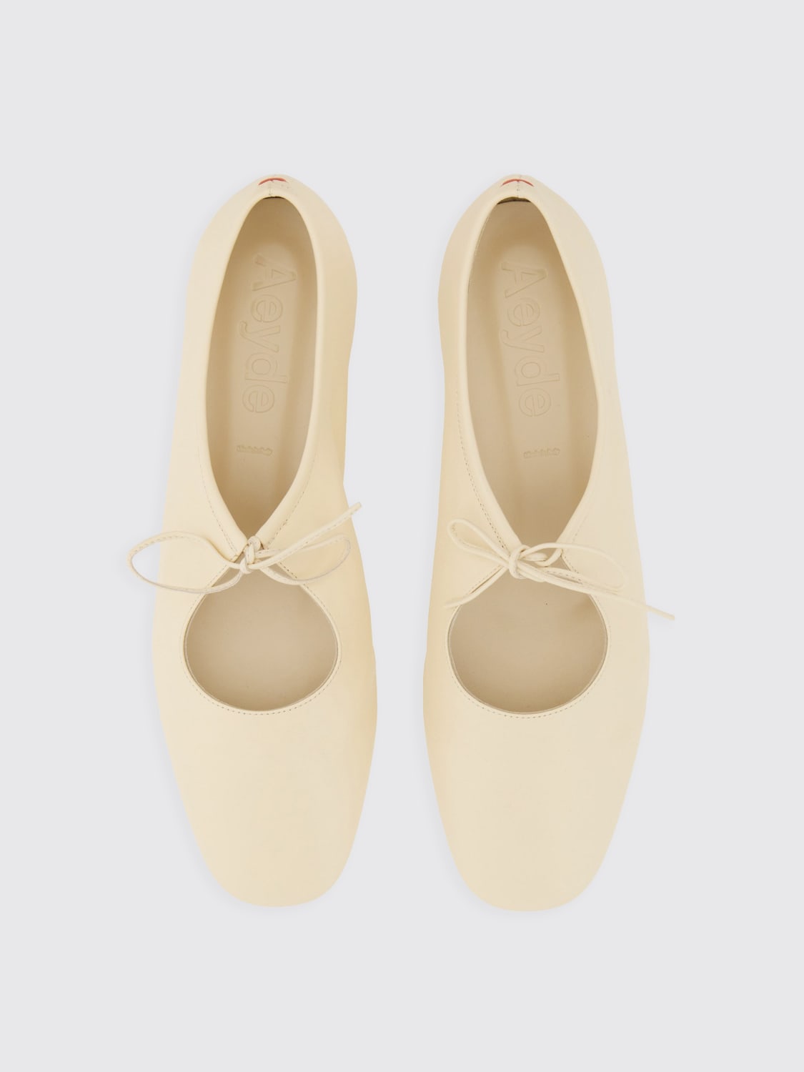 フラットシューズ AEYDE Woman Ballet flats Ivory MNLR08FL149 CREAMY AEYDE: Flat shoes woman - Ivory | Aeyde ballet flats