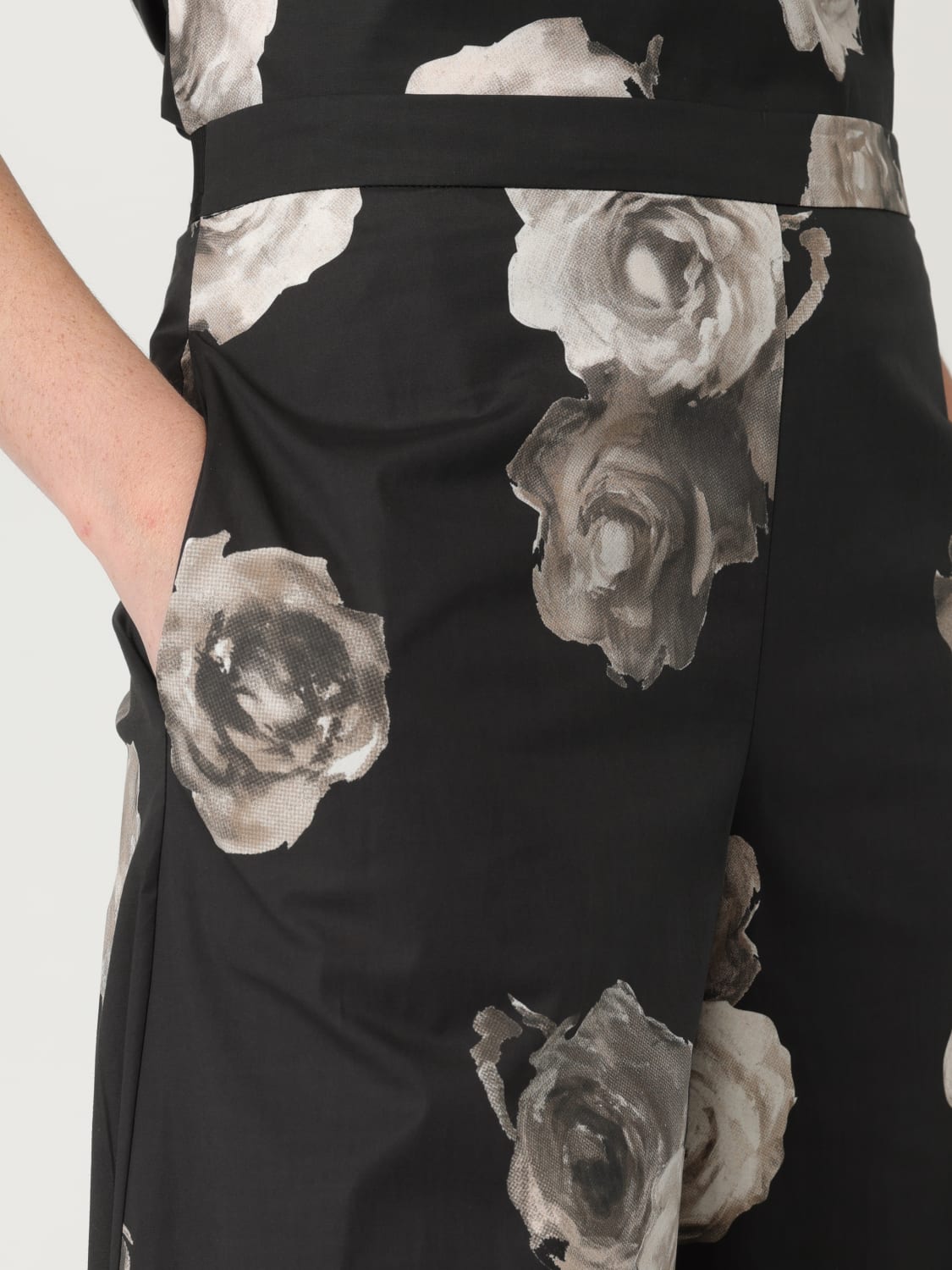 パンツ LIVIANA CONTI Woman Pants Black L5SU38 ROS-2 LIVIANA CONTI: Pants woman - Black | Liviana Conti pants