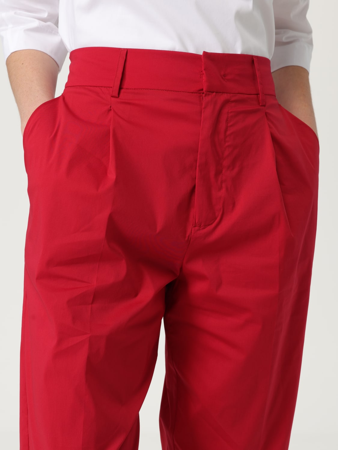 パンツ LIVIANA CONTI Woman Pants Red L5SK82 D33-0 LIVIANA CONTI: Pants woman - Red | Liviana Conti pants