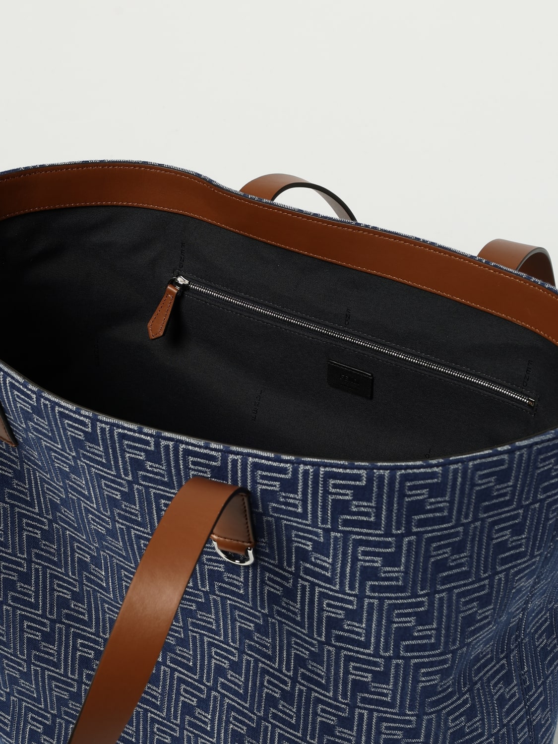 FENDI BORSA: Borsa Tote FF Fendi in denim, Grigio - Img 5