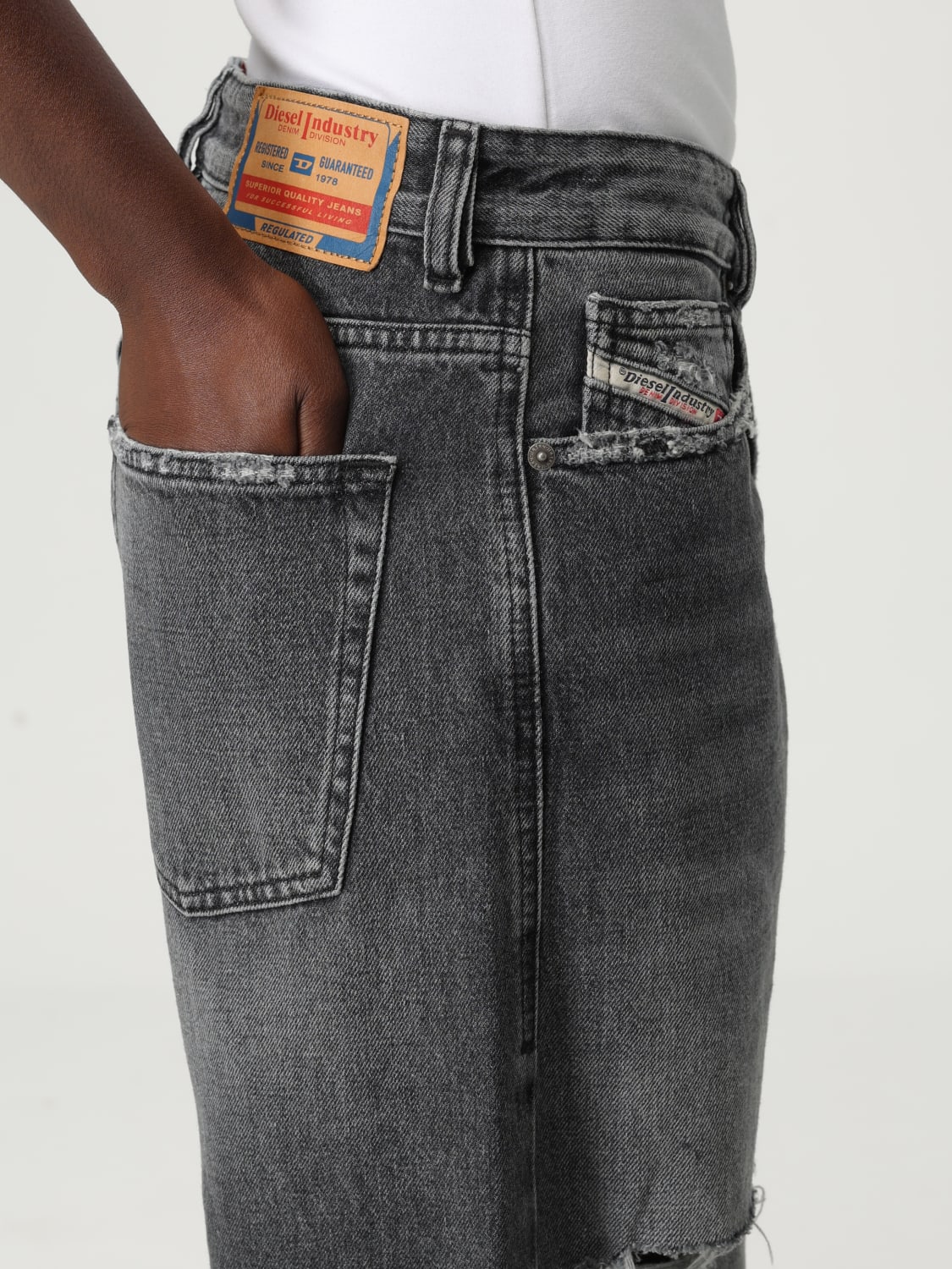 デニム・ジーパン DIESEL Woman Jeans Grey A06925007X4 02 DIESEL: Jeans woman - Grey | Diesel jeans A06925007X4 online