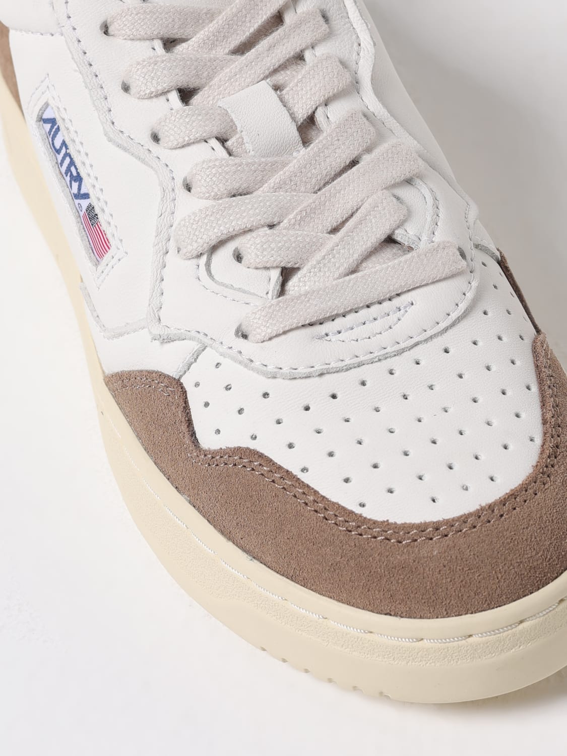 AUTRY: Sneakers woman - White | Autry sneakers AULW online AUTRY: Sneakers woman - White | Autry sneakers AULW online