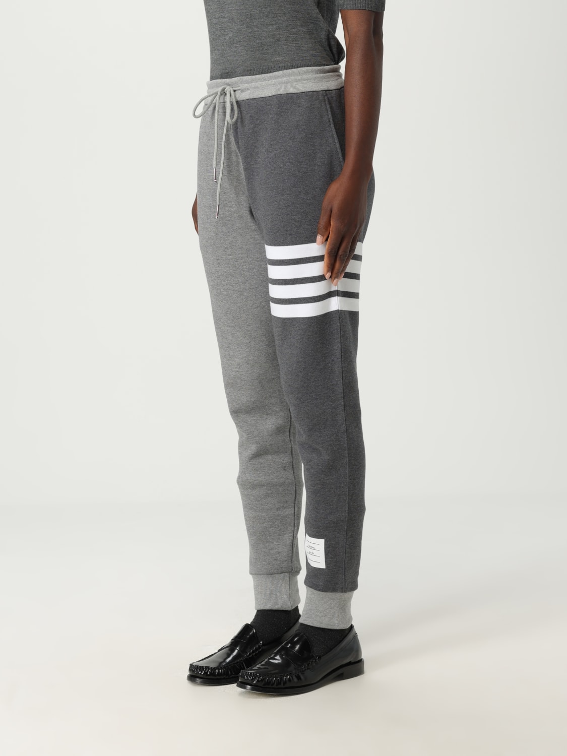 THOM BROWNE PANTALONI: Pantalone sportivo Thom Browne in cotone , Grigio - Img 4