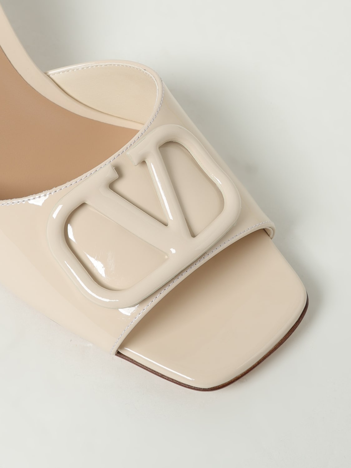 VALENTINO GARAVANI SANDALIAS DE TACÓN: Zapatos mujer Valentino Garavani, Marfil - Img 4