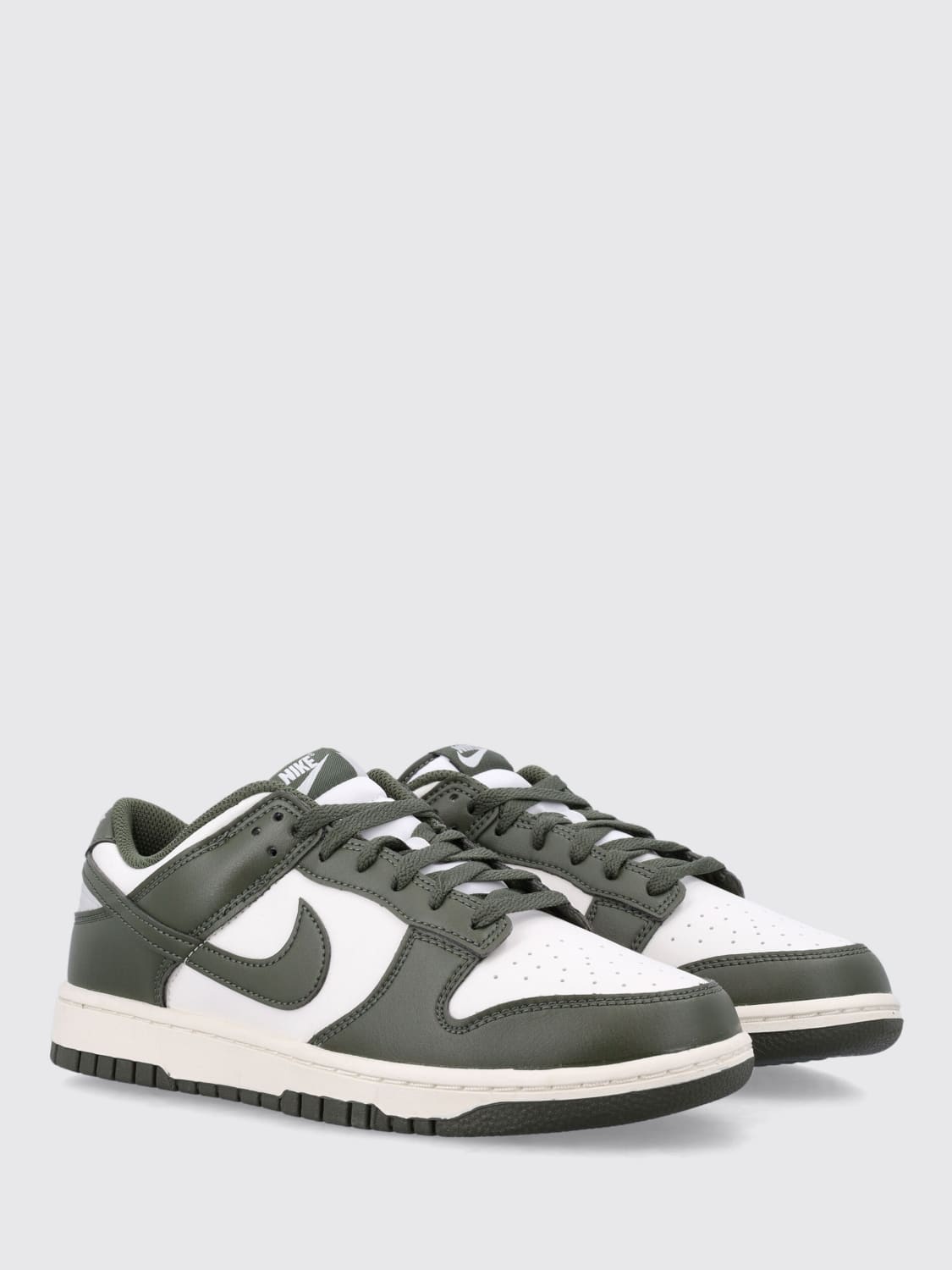 スニーカー NIKE Men Sneakers Olive HF5441 102 NIKE: Sneakers men - Olive | Nike sneakers HF5441 online at