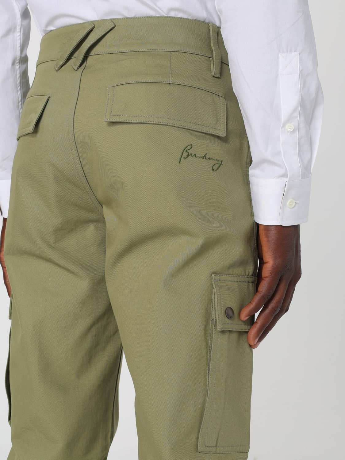 BURBERRY PANTALONI: Pantalone cargo Burberry in cotone , Verde - Img 5