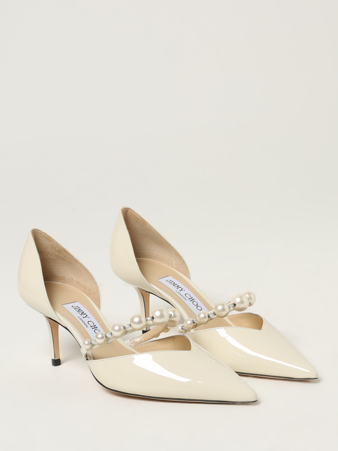 JIMMY CHOO DÉCOLLETÉ: Décolleté Aurelie Jimmy Choo in vernice con perle sintetiche , Bianco - Img 2