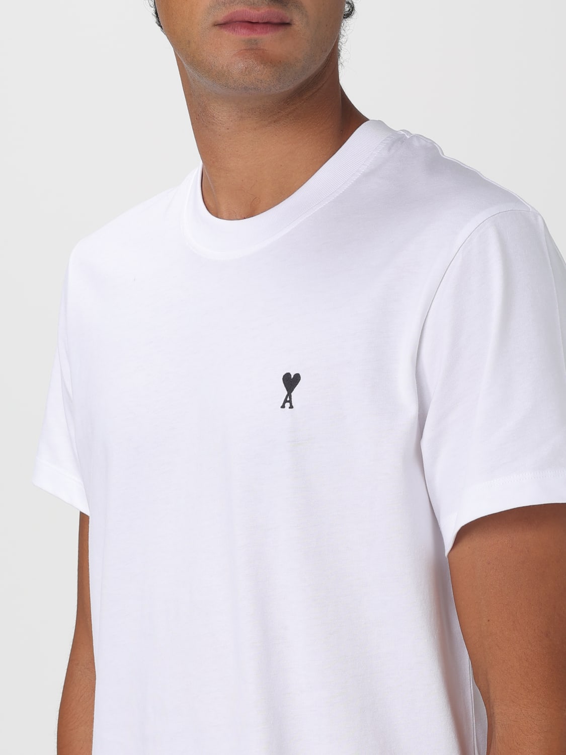 【大人気】AMI PARIS ロゴ Tシャツ HTS346724 AMI PARIS：ポロシャツ メンズ - ホワイト | GIGLIO.COM