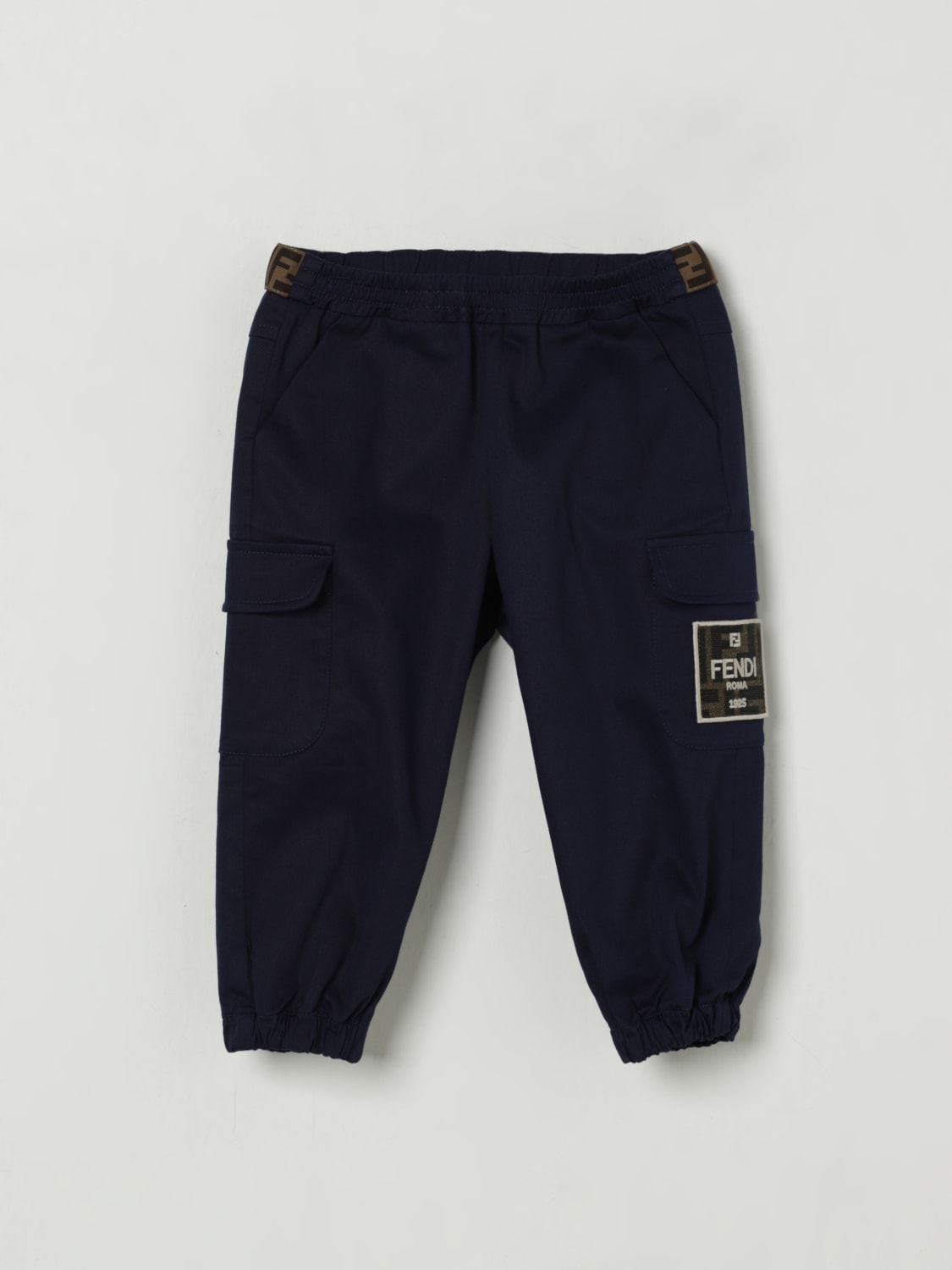 FENDI PANTALONE: Pantalone jogging in cotone con logo Fendi, Bianco - Img 1