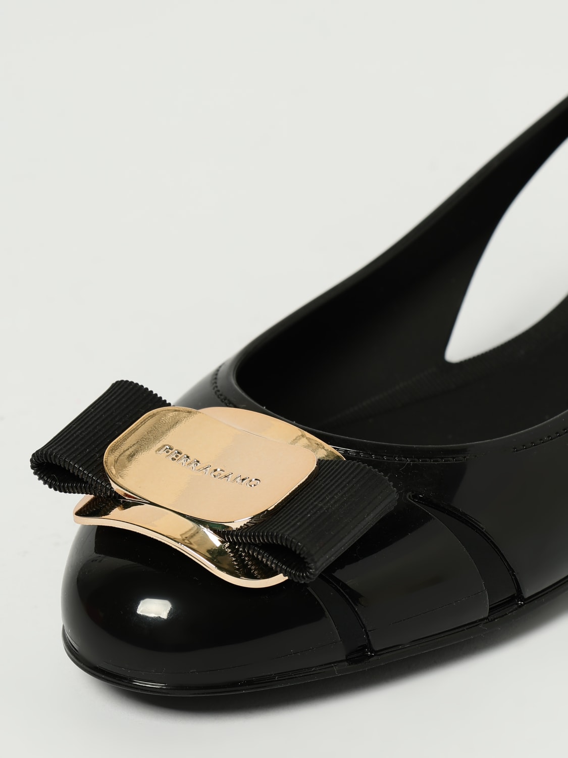 FERRAGAMO MANOLETINAS: Zapatos de salón mujer Ferragamo, Negro - Img 4
